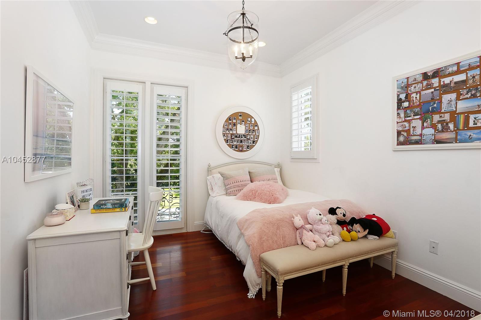 STONEGATE - Residential