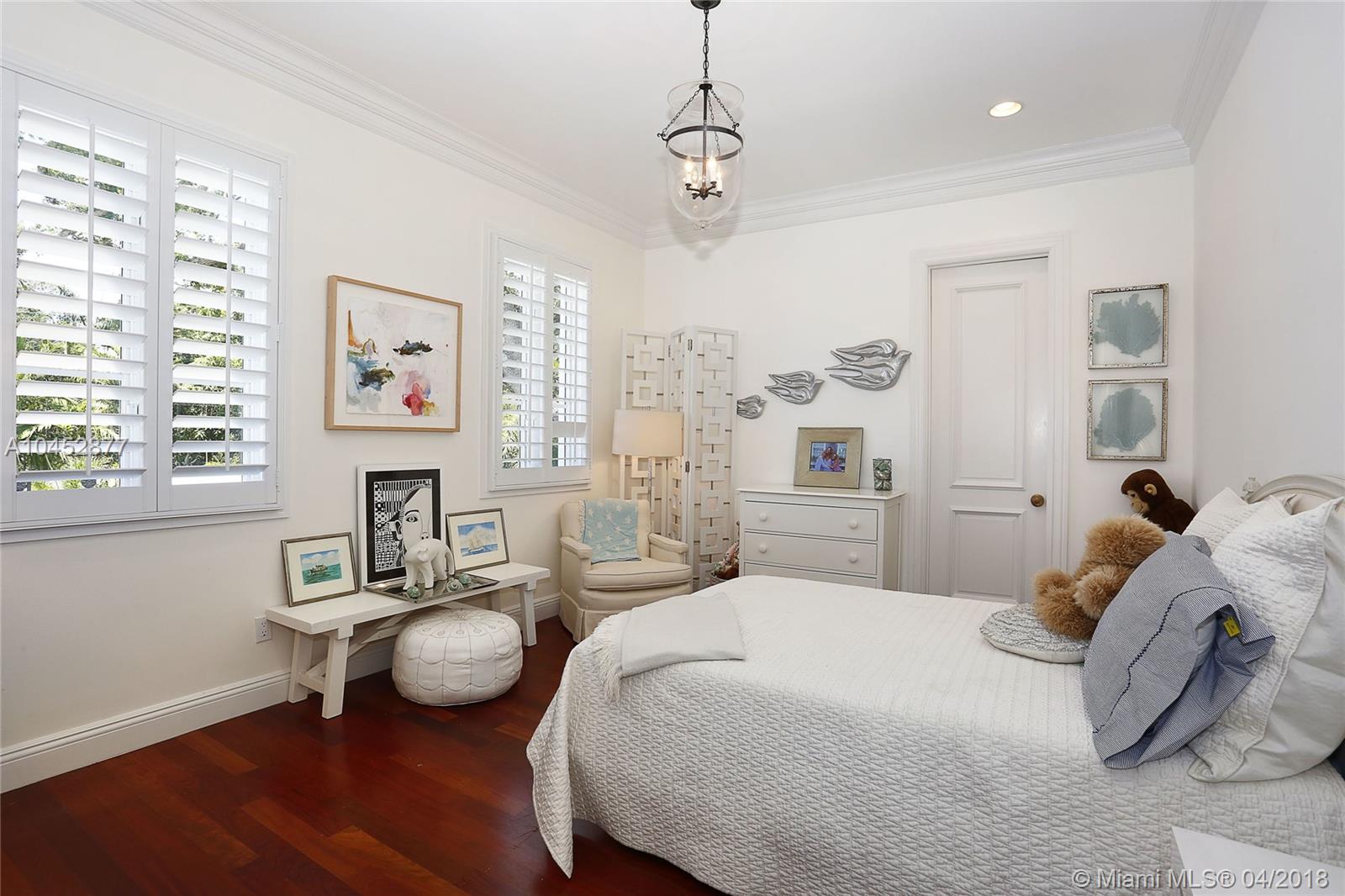 STONEGATE - Residential