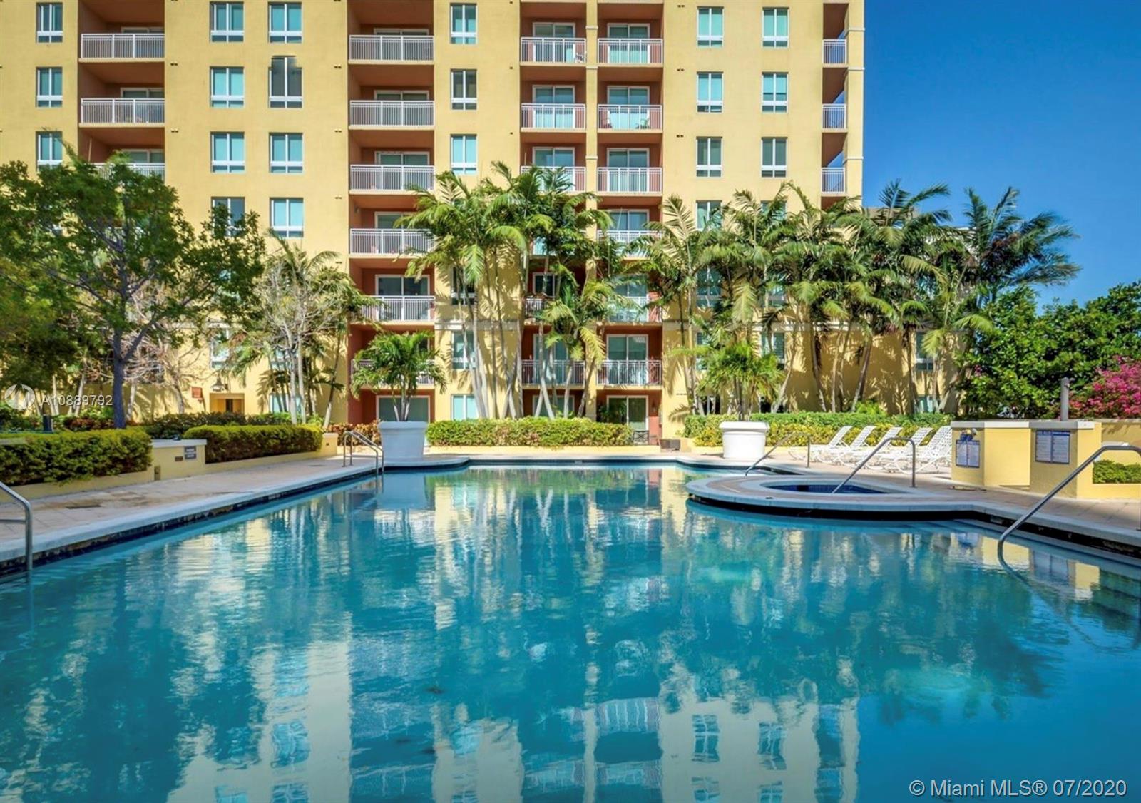 TOSCANO CONDO - Residential