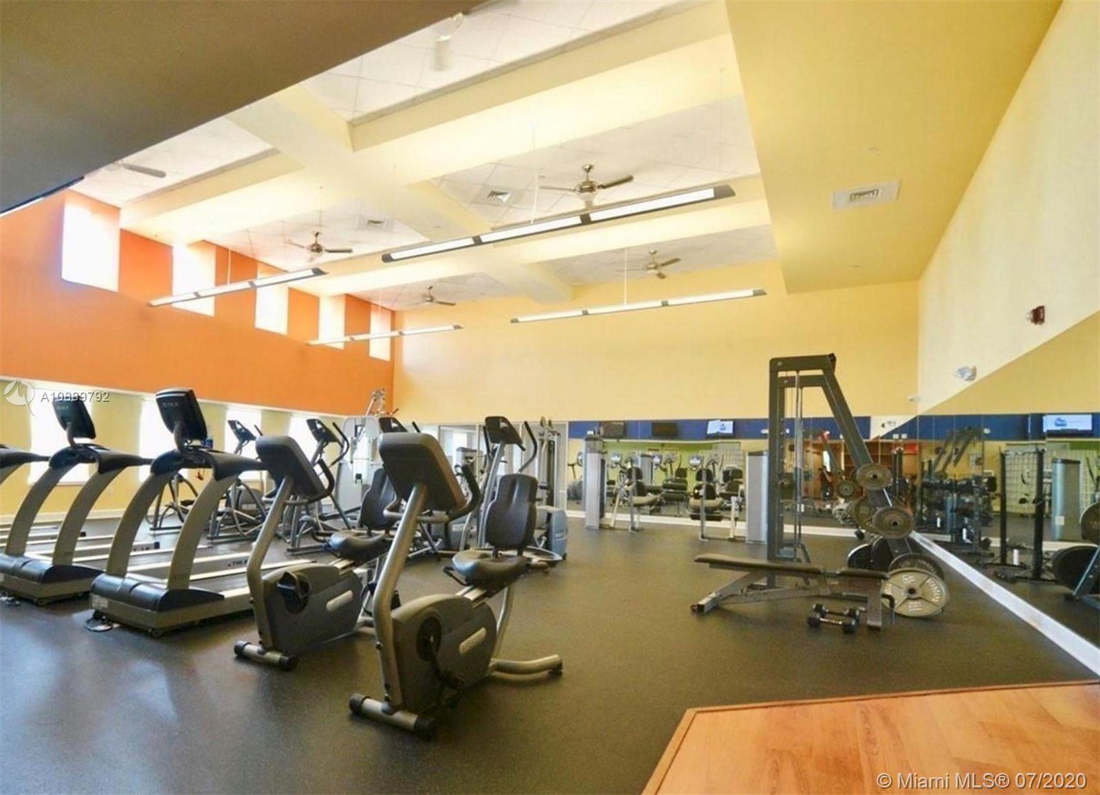 TOSCANO CONDO - Residential