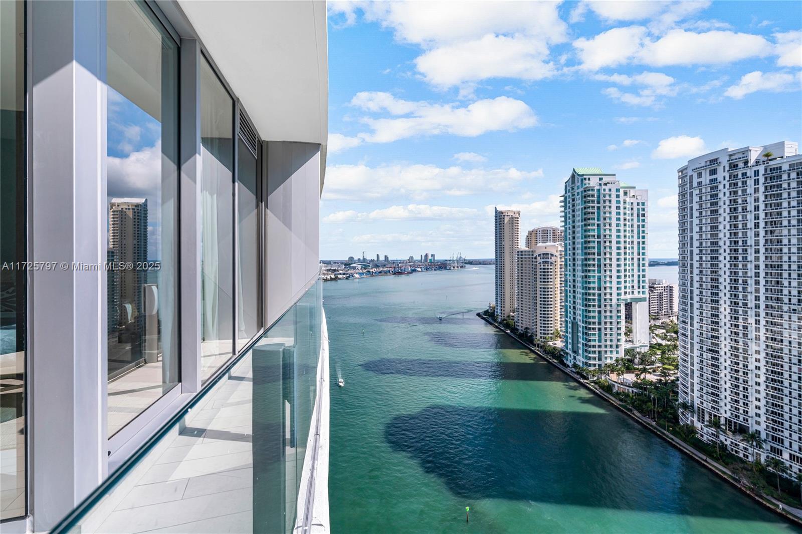 300 Biscayne Blvd Way 2505