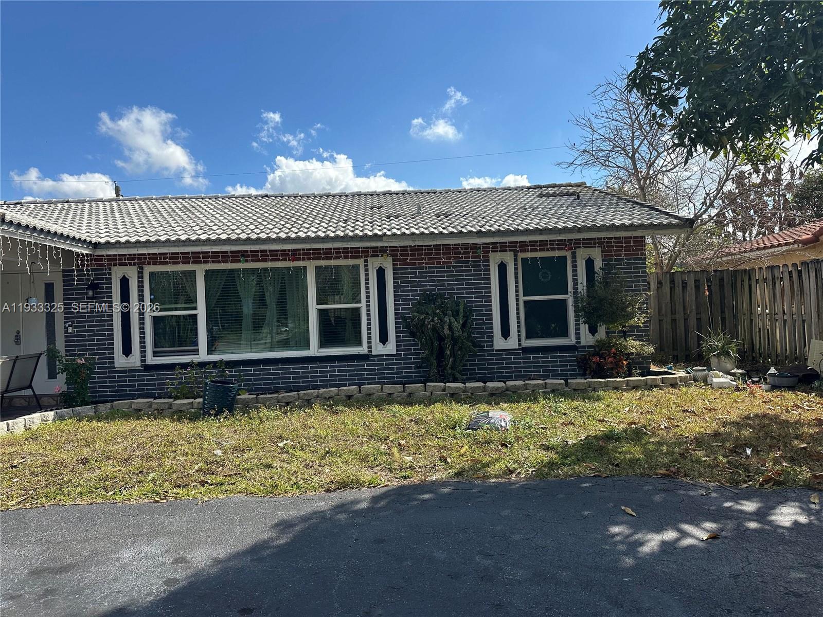 CORAL SPRINGS SUB NO 1 - Residential