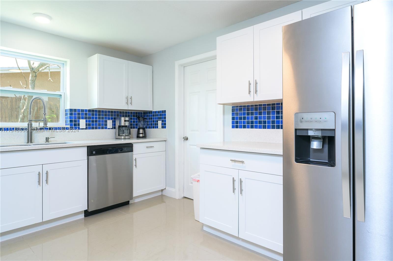 LLOYD ESTATES - Residential