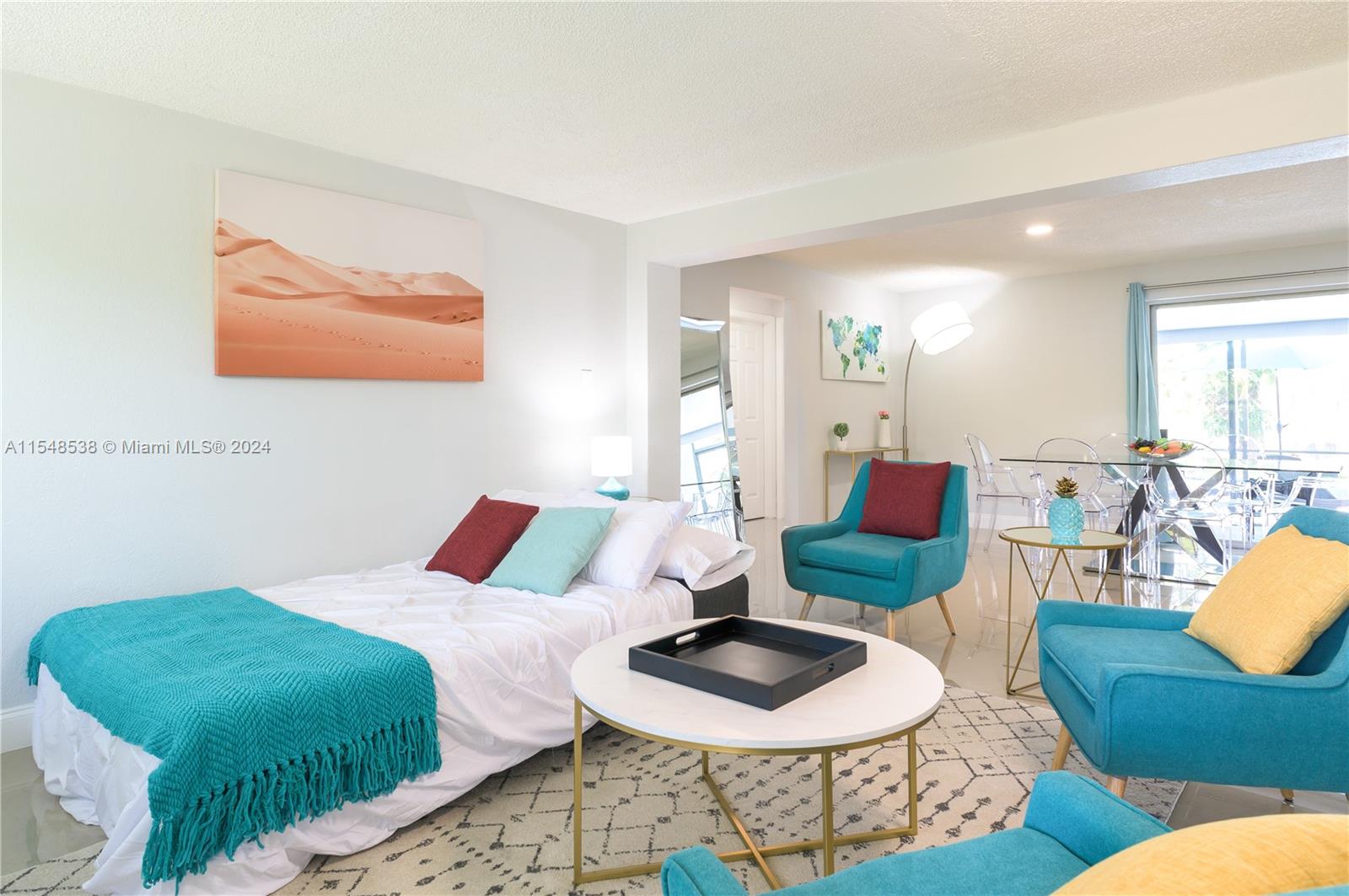 LLOYD ESTATES - Residential