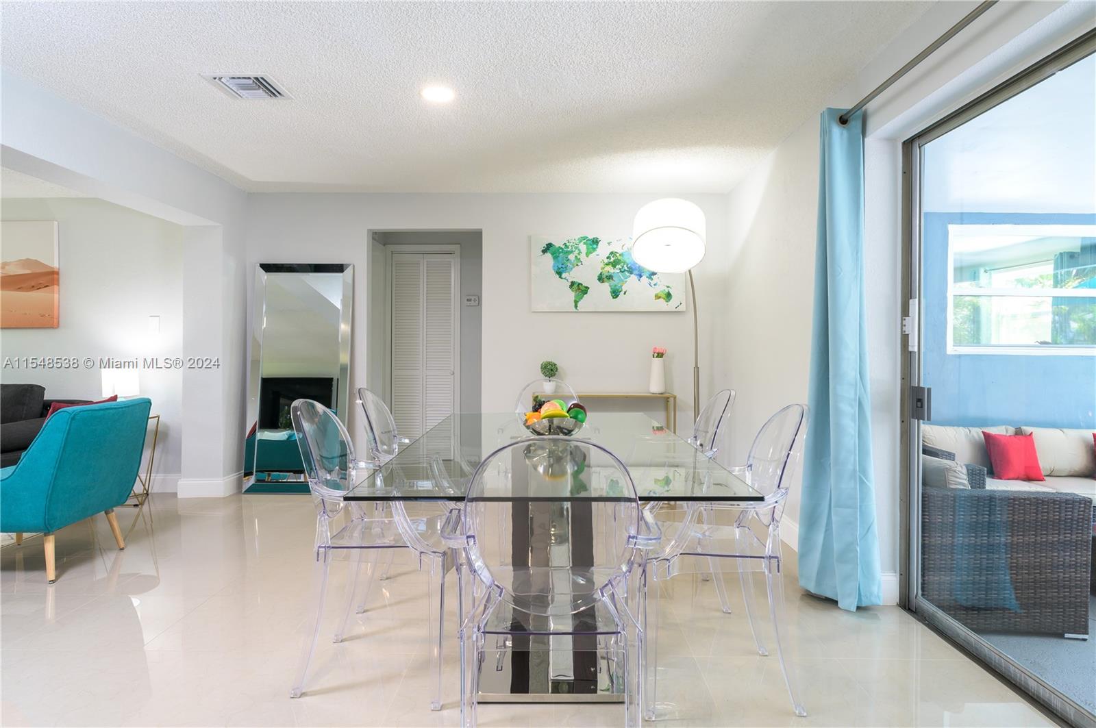 LLOYD ESTATES - Residential