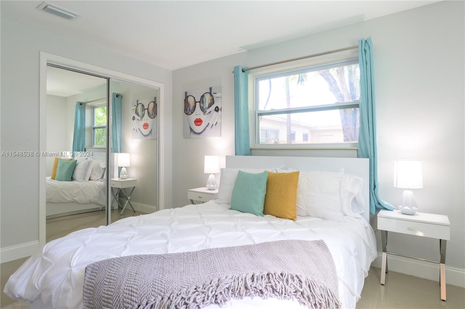 LLOYD ESTATES - Residential