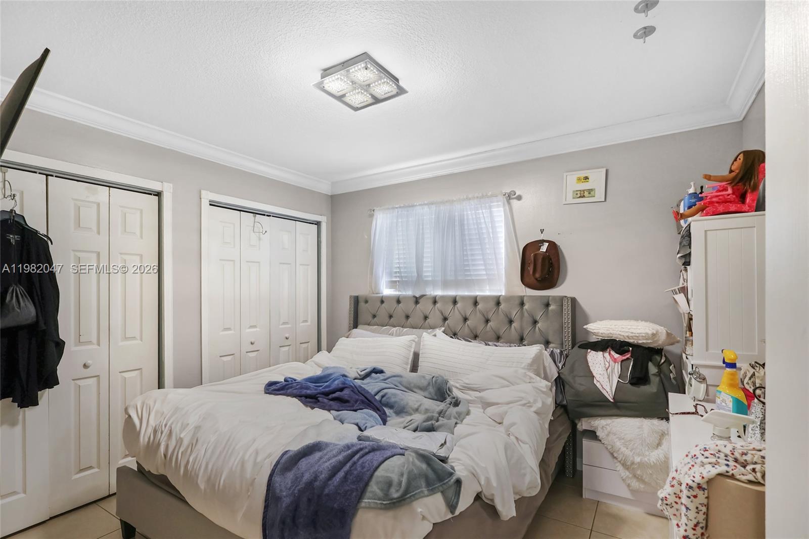 ESTATE HOMES - Residential