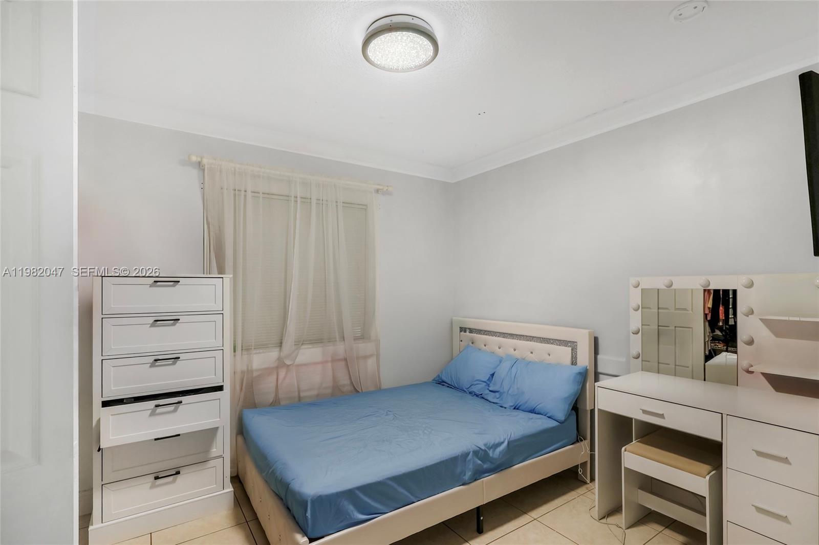 ESTATE HOMES - Residential