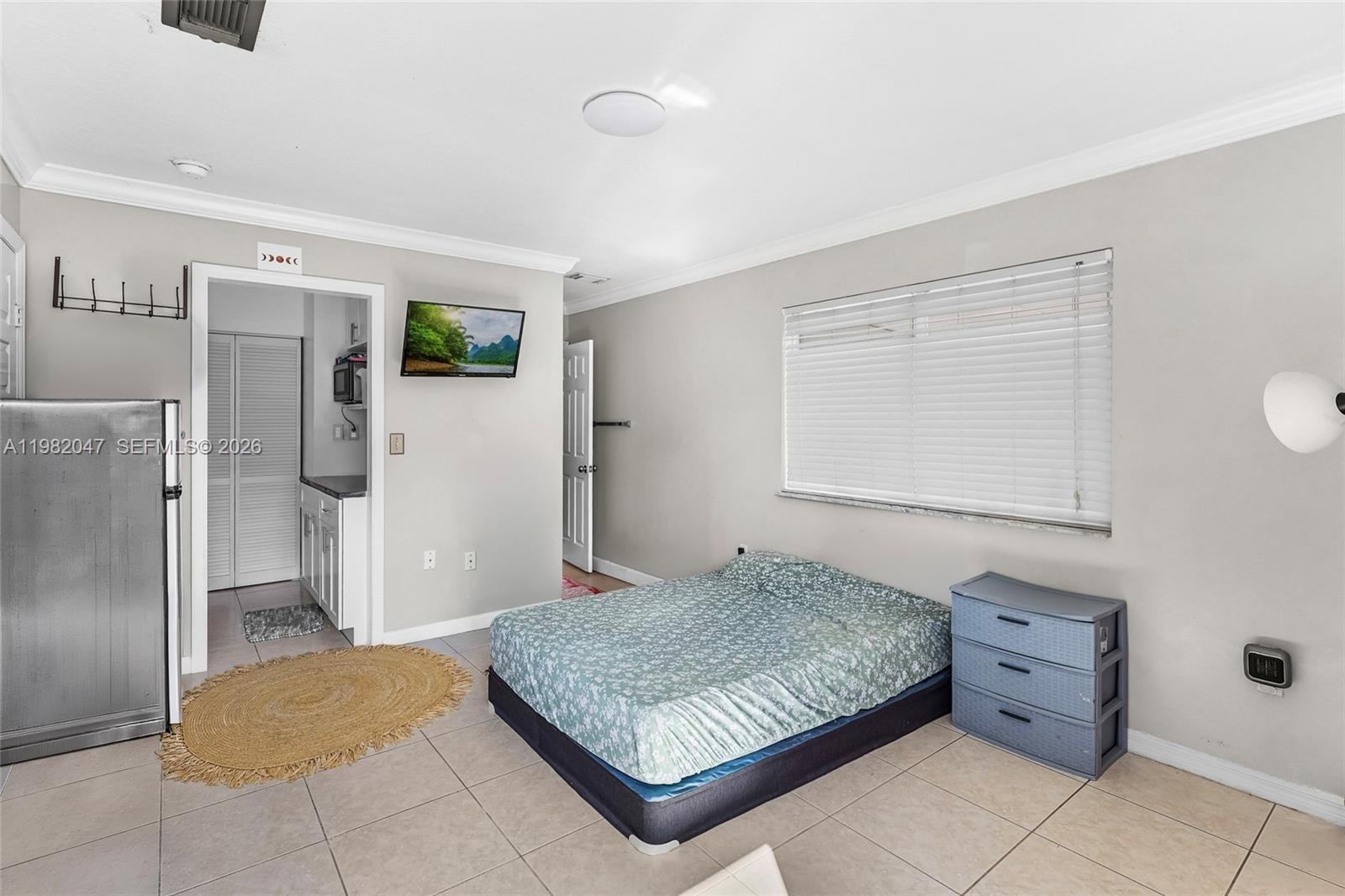 ESTATE HOMES - Residential