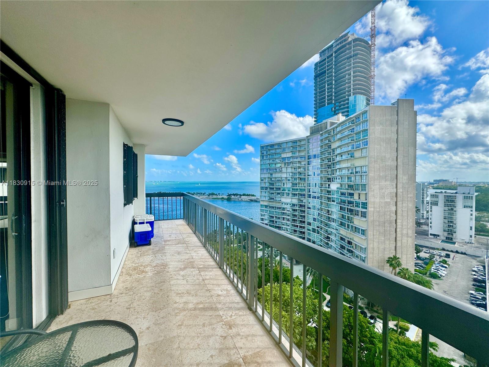 2333 Brickell Ave 1512