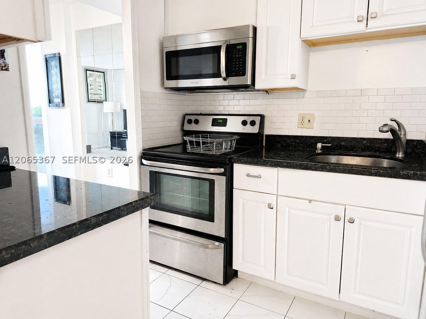 2841 NE 163rd St 608