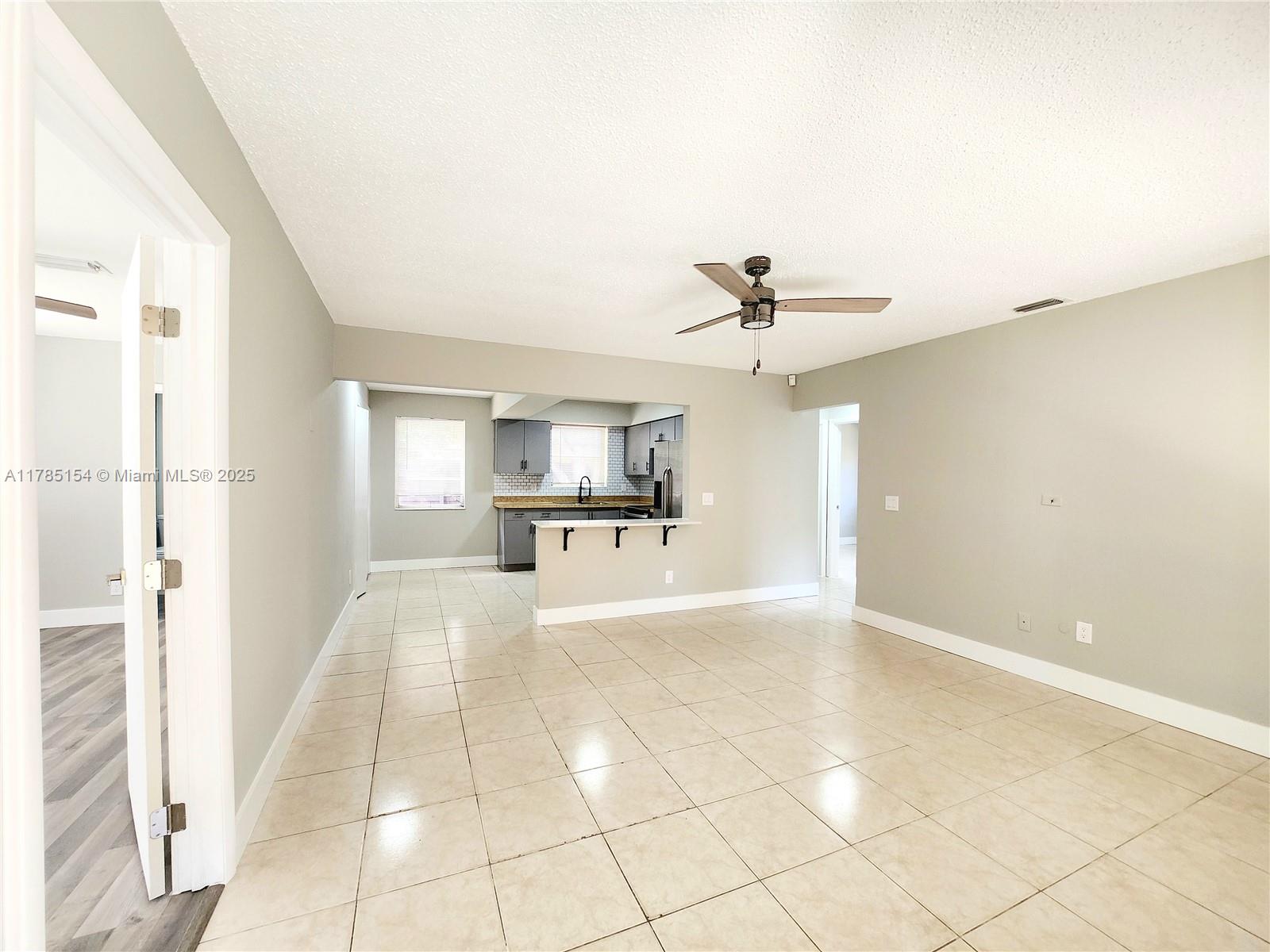 100 NW 40th St 122