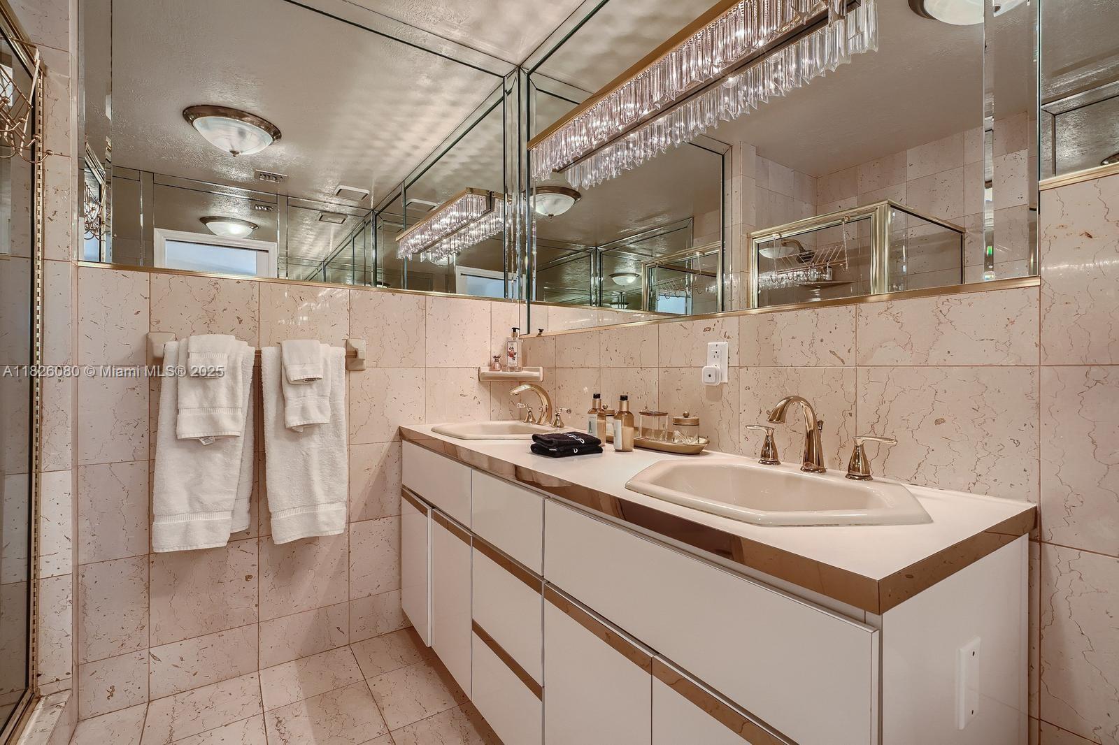 LIGHTHOUSE MANOR - Residential Lease