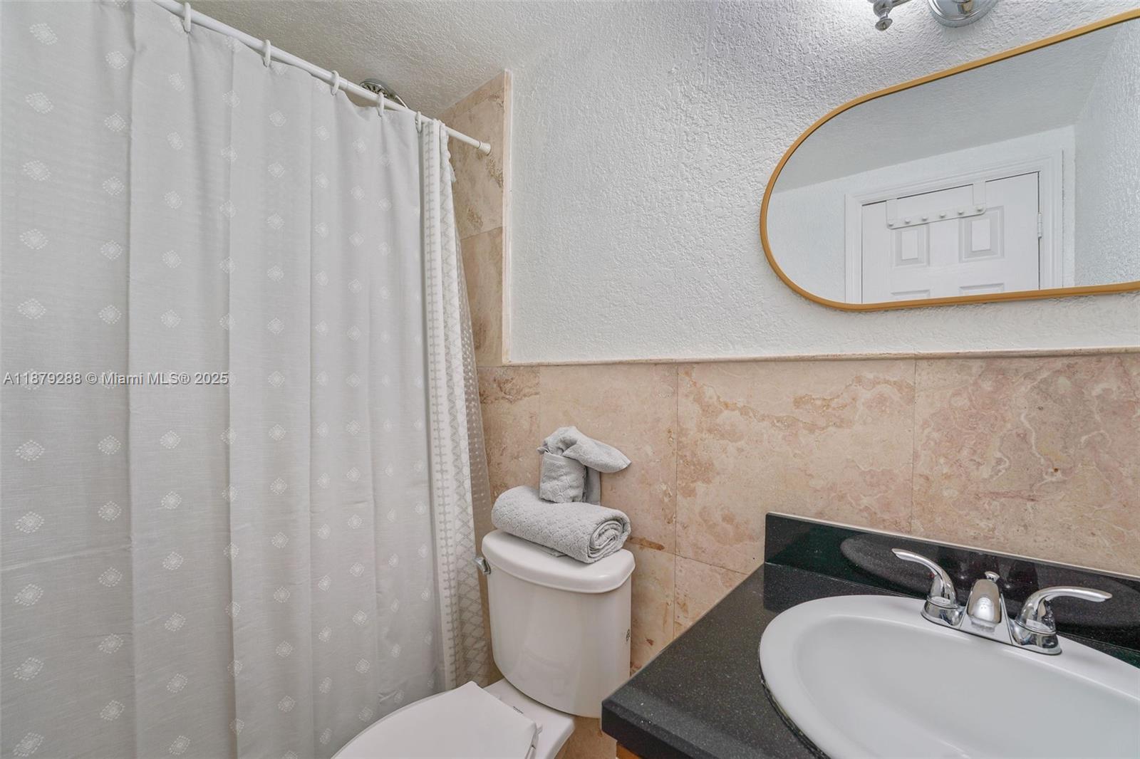 ACQUASTRADA CONDO - Residential Lease