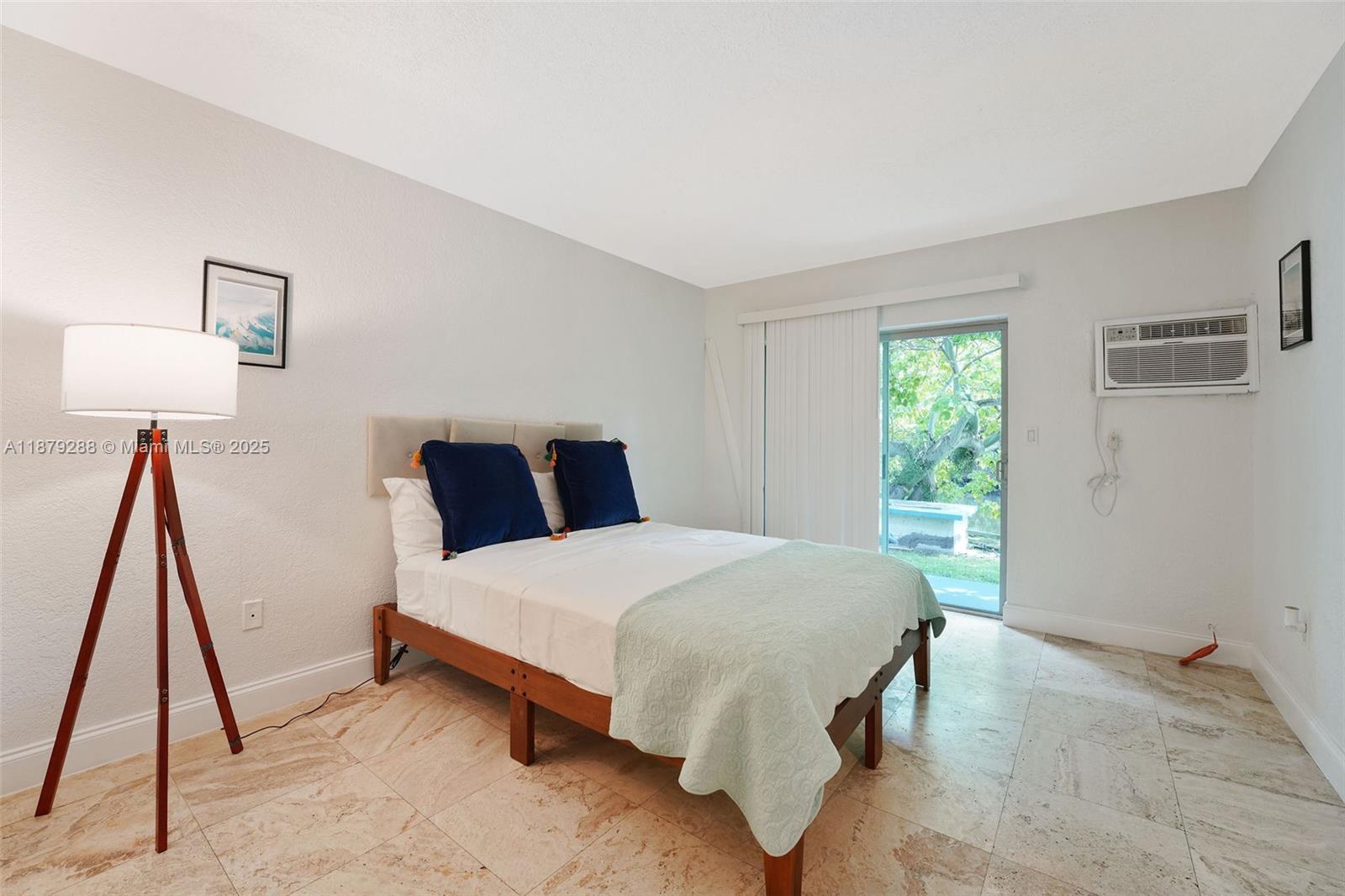 ACQUASTRADA CONDO - Residential Lease