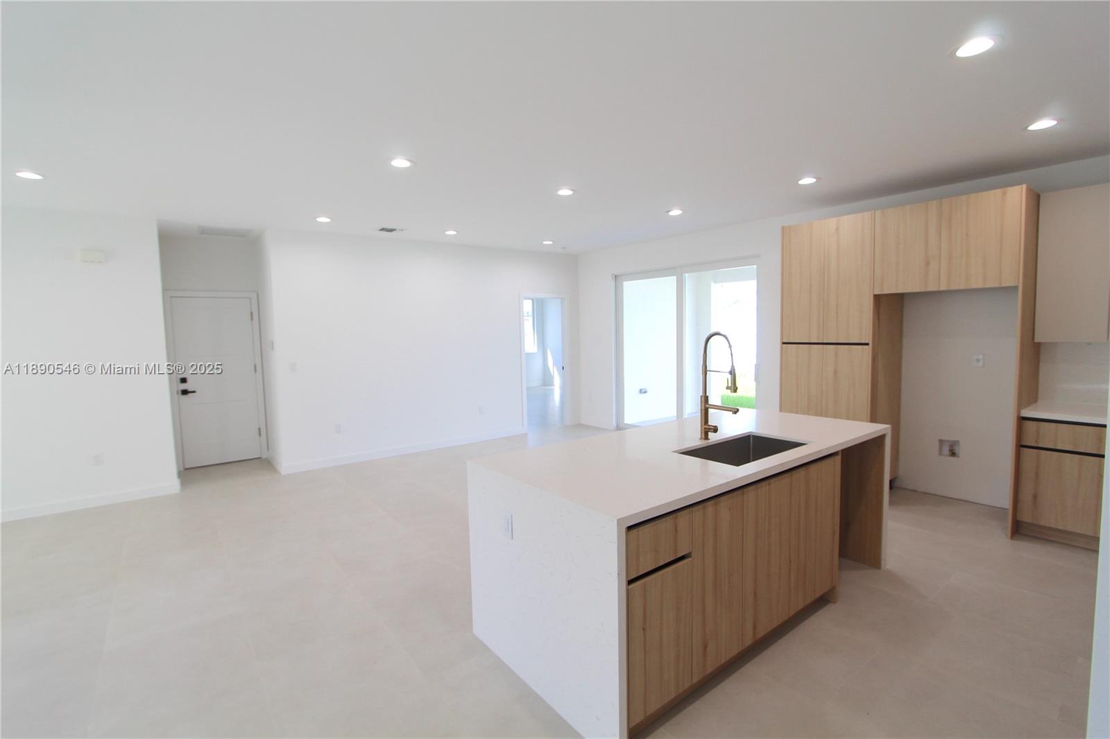 RICHMOND HGTS REPLAT - Residential