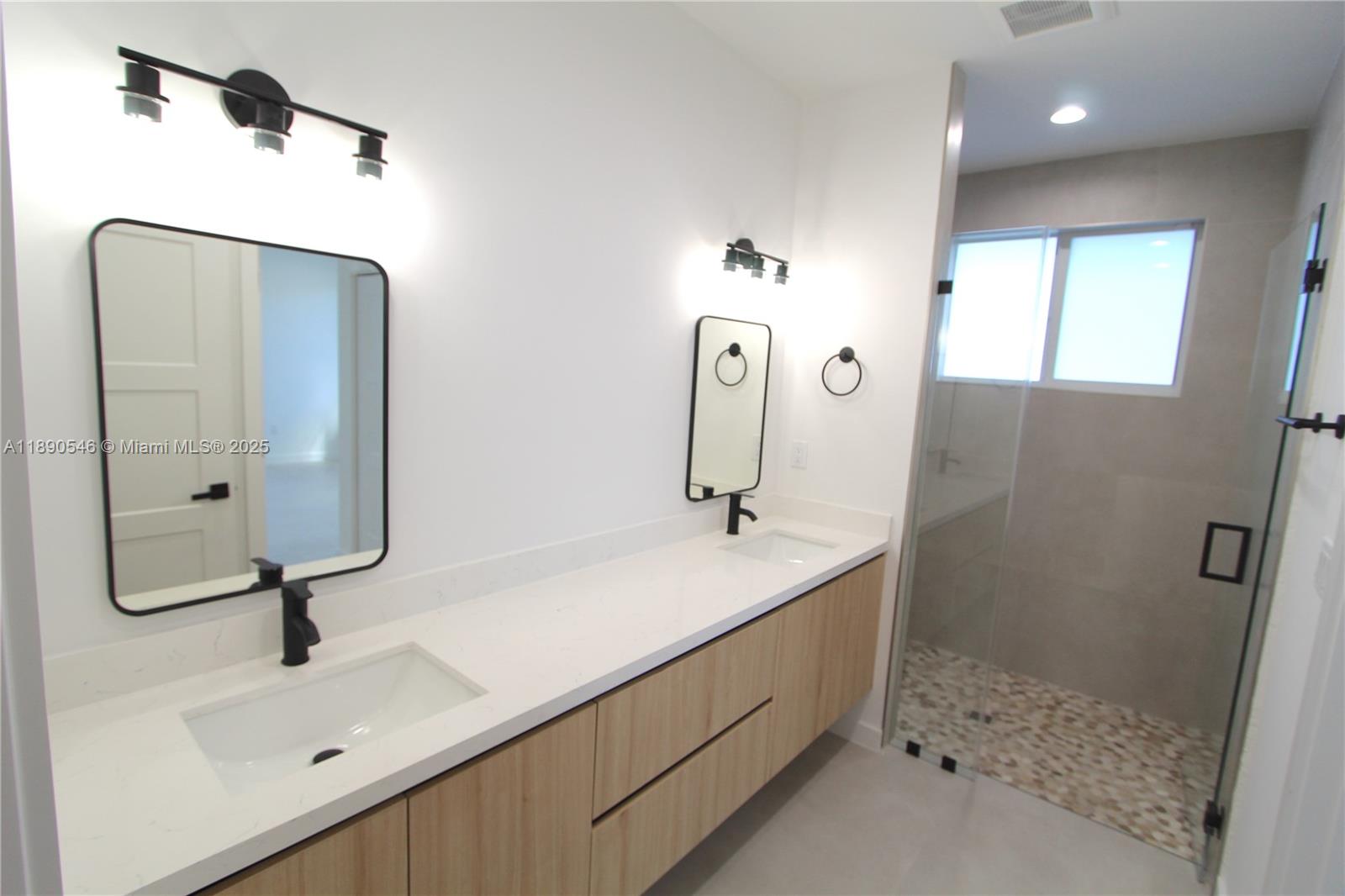 RICHMOND HGTS REPLAT - Residential