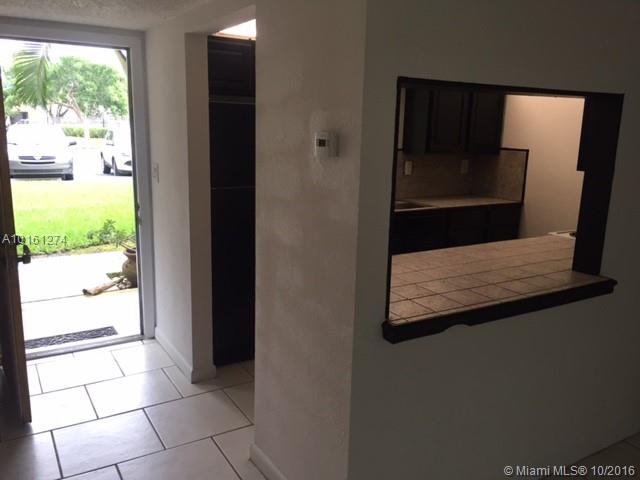 racquet club - Residential Lease