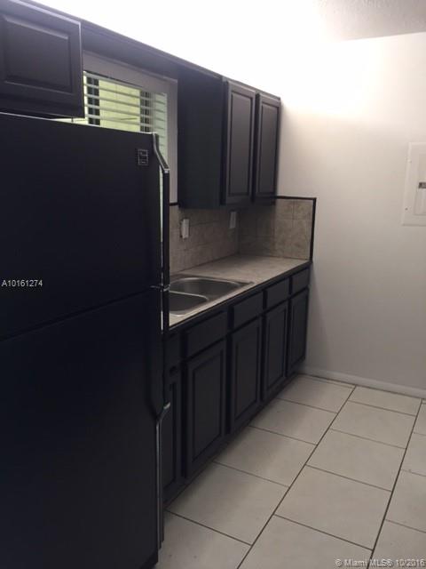 racquet club - Residential Lease