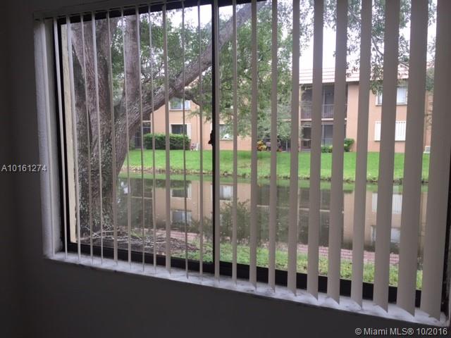 racquet club - Residential Lease