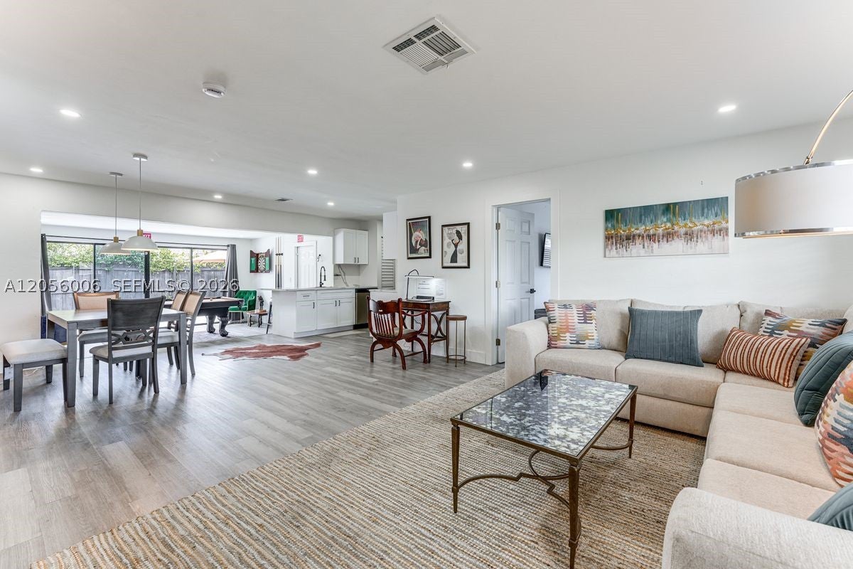 600 N 66th Ter, Hollywood FL 33024