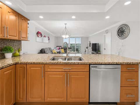 Tiny photo for 5701 Collins Ave #1711, Miami Beach, FL 33140 (MLS # A12032494)