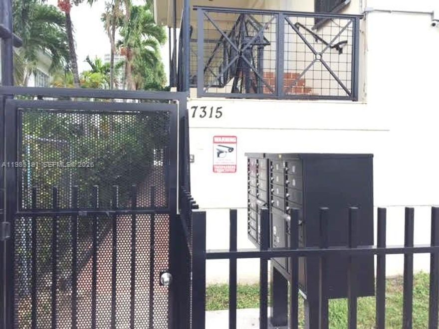 Charming partially furnished studio in North Beach, just 2 blocks from the ocean and 1 block from Manolo Restaurant. Located in a quiet two-story building, this well-situated unit offers convenience and easy beach living. Available for immediate occupancy.