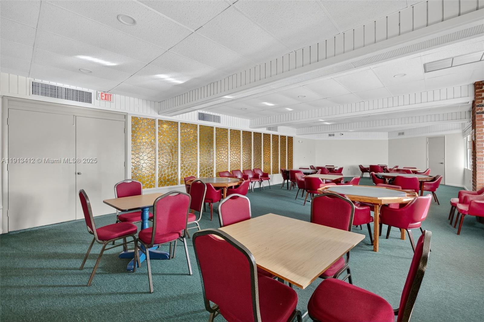 LAUDERDALE OAKS CONDO XII - Residential