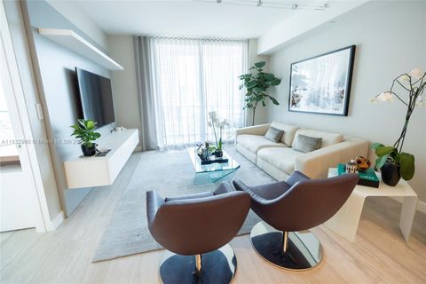 45 SW 9th St 1705 Miami FL 33130