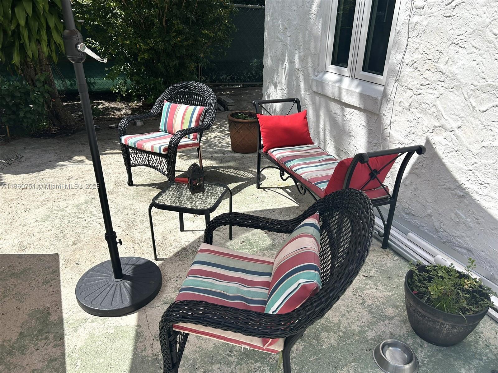 MIAMI SHORES SEC 1 AMD - Residential Lease