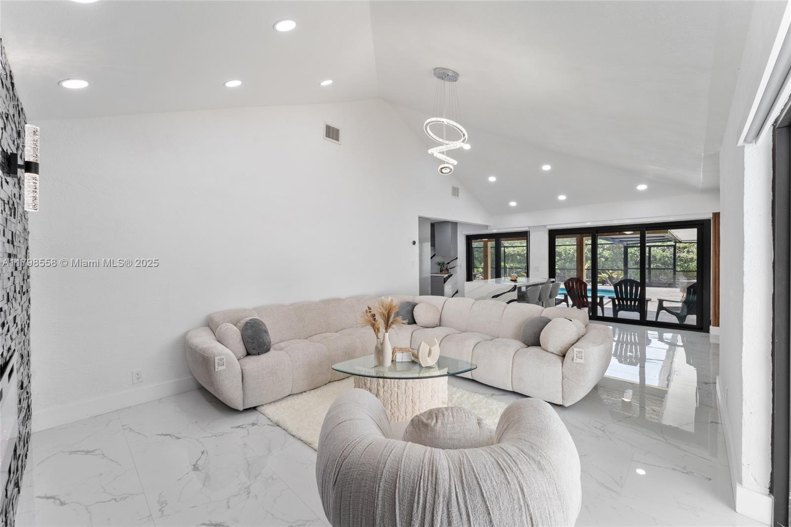 CORAL SPRINGS II - Residential