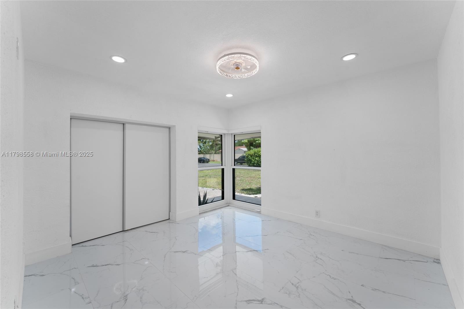 CORAL SPRINGS II - Residential