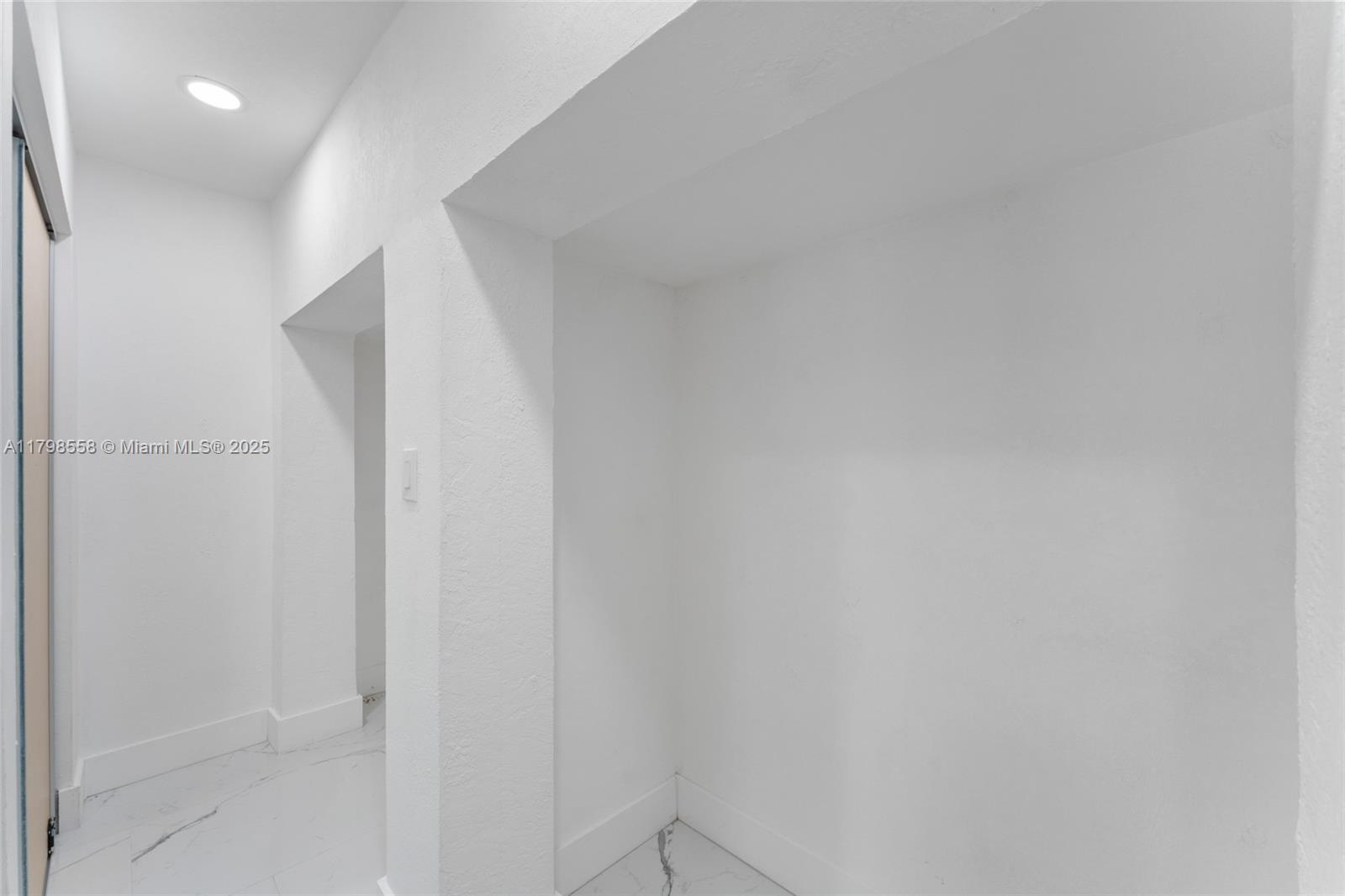 CORAL SPRINGS II - Residential