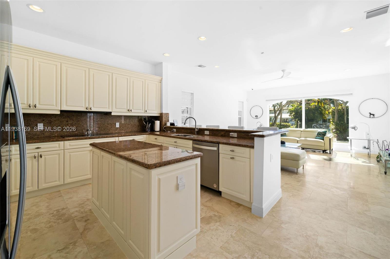 BISCAYNE POINT - Residential