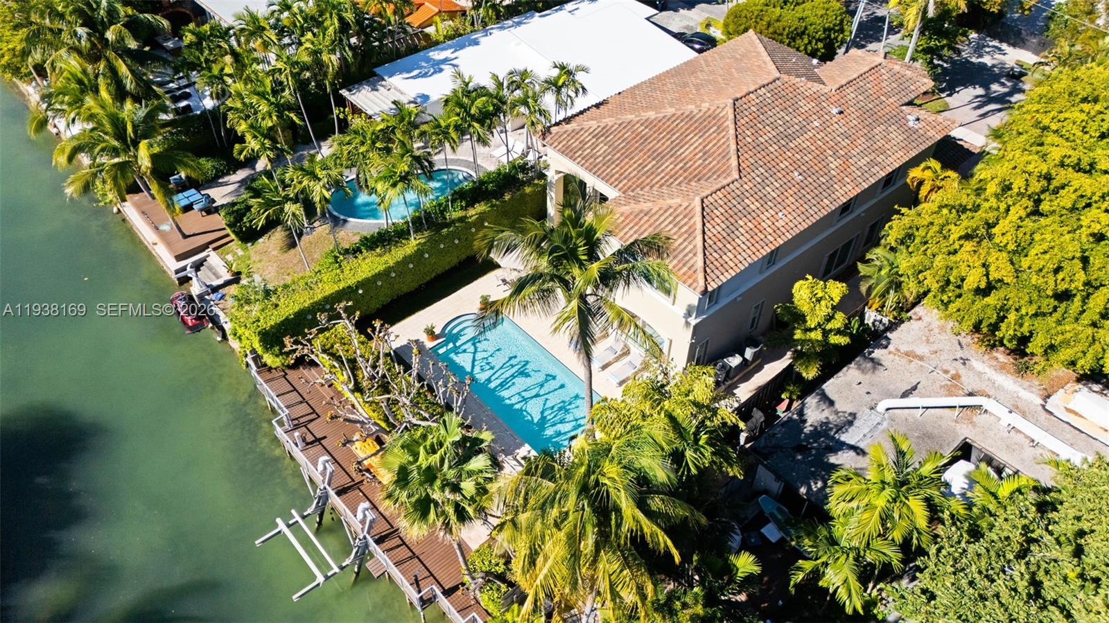 BISCAYNE POINT - Residential