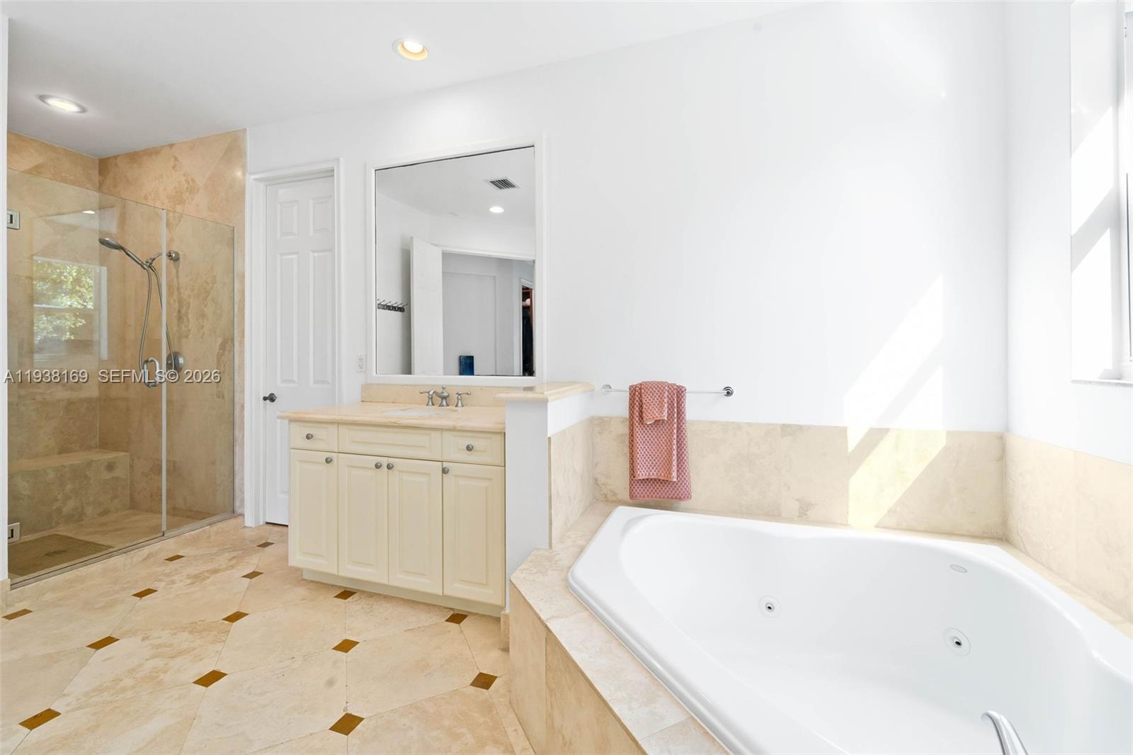 BISCAYNE POINT - Residential