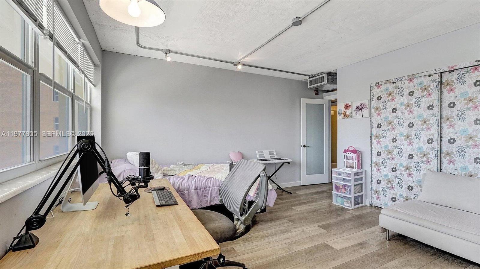 Golden Sails Condo - Residential