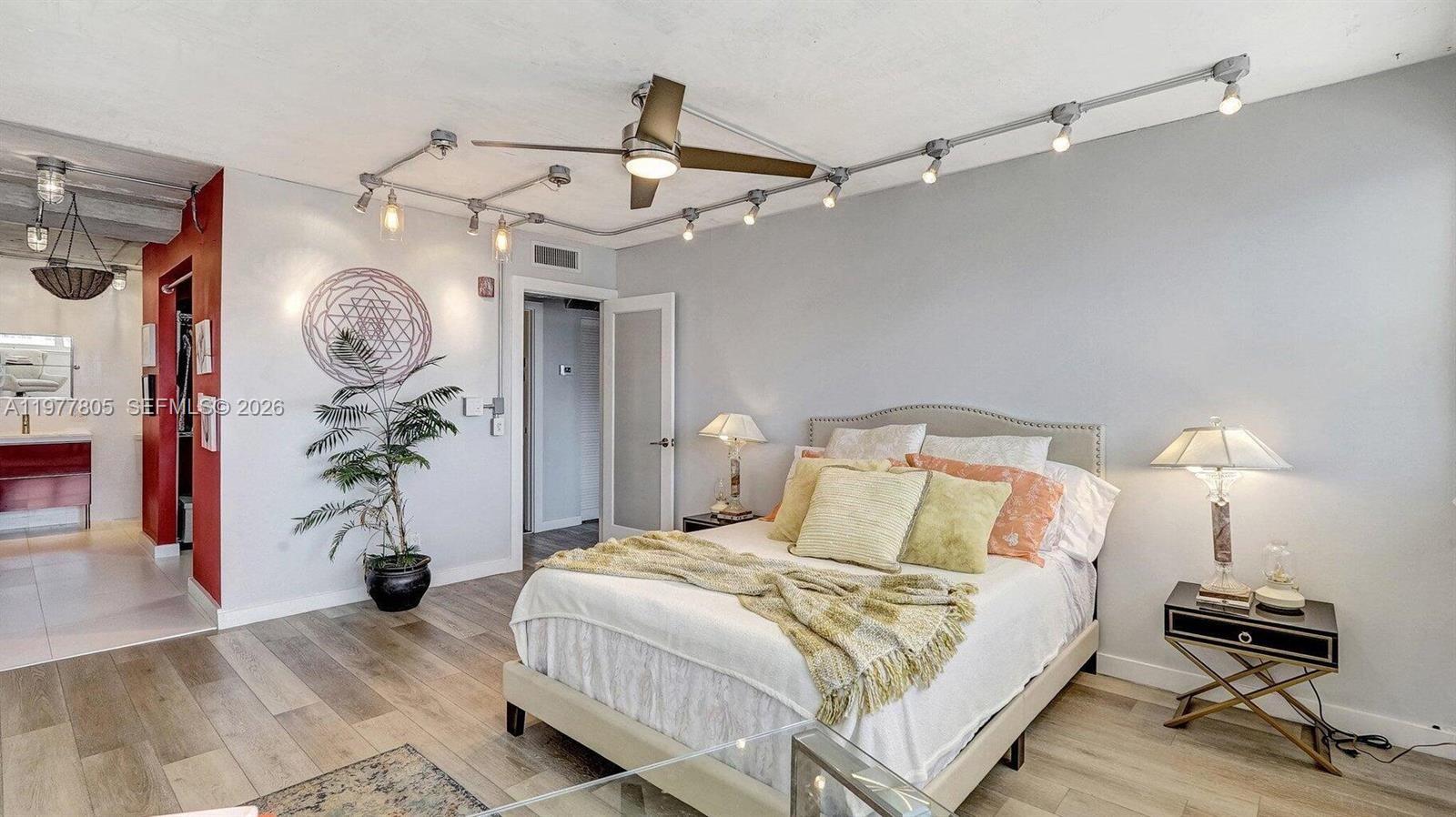 Golden Sails Condo - Residential