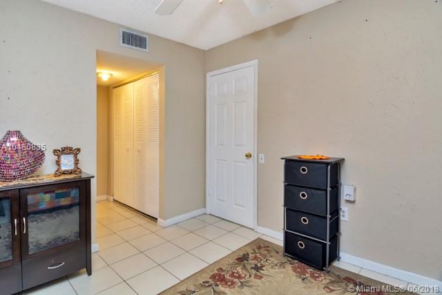 LIME BAY 5 CONDO - Residential