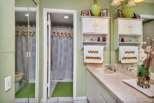 LIME BAY 5 CONDO - Residential