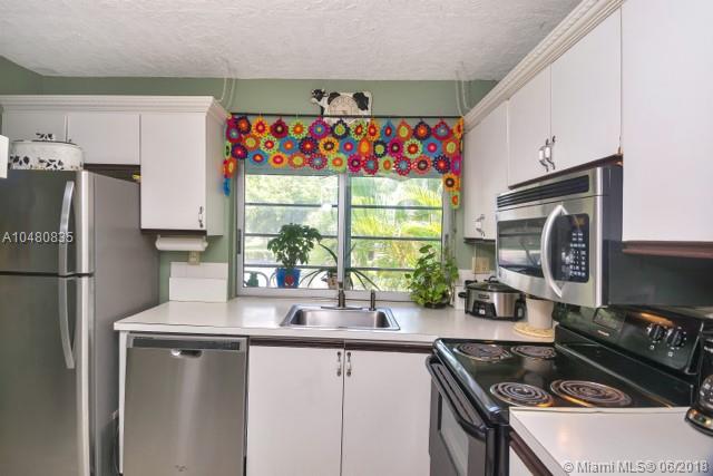 LIME BAY 5 CONDO - Residential