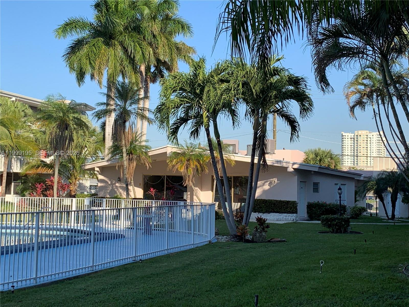 ELDORADO COUNTRY CLUB TOW - Residential