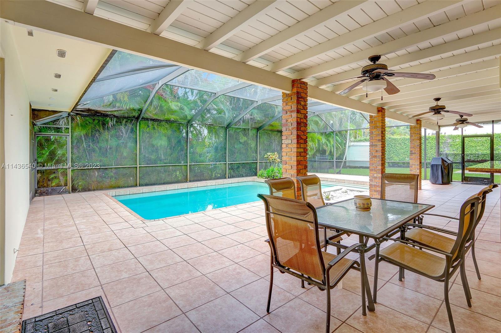 CHARLOTTE ESTATES - Residential