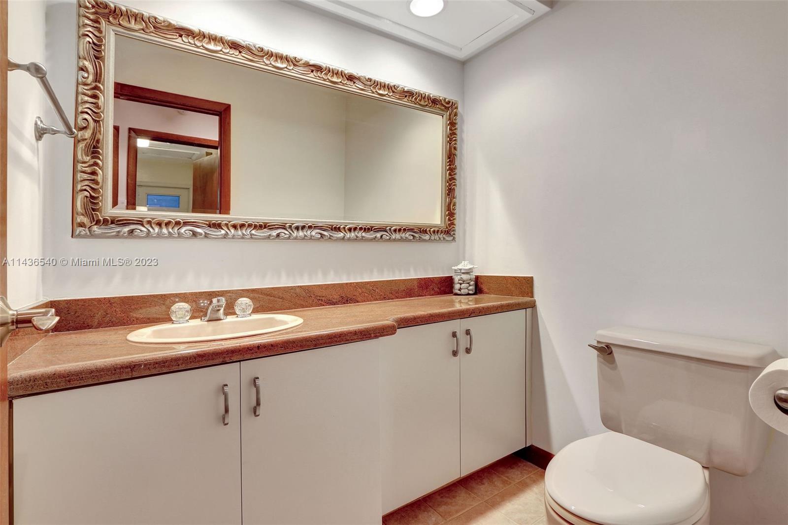 CHARLOTTE ESTATES - Residential