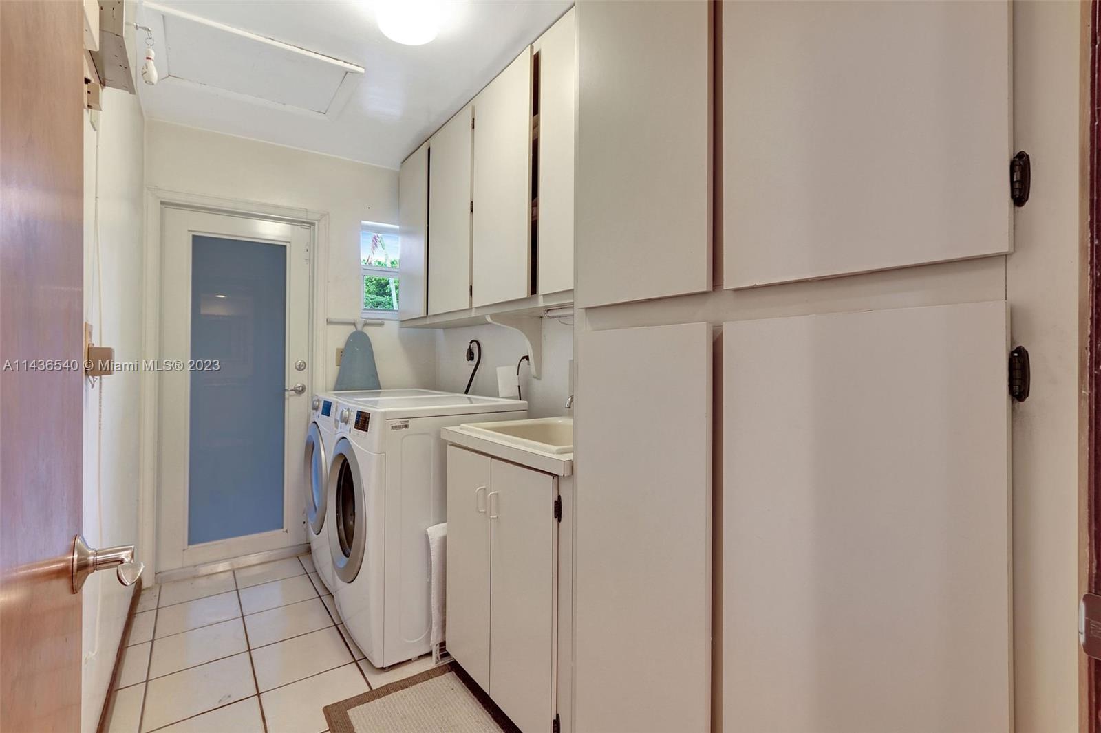 CHARLOTTE ESTATES - Residential