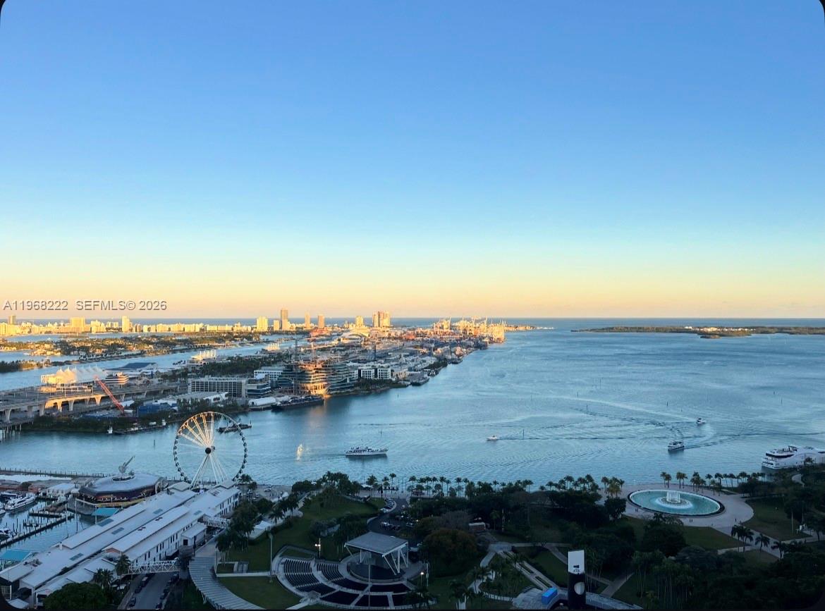 VIZCAYNE SOUTH CONDO - Residential