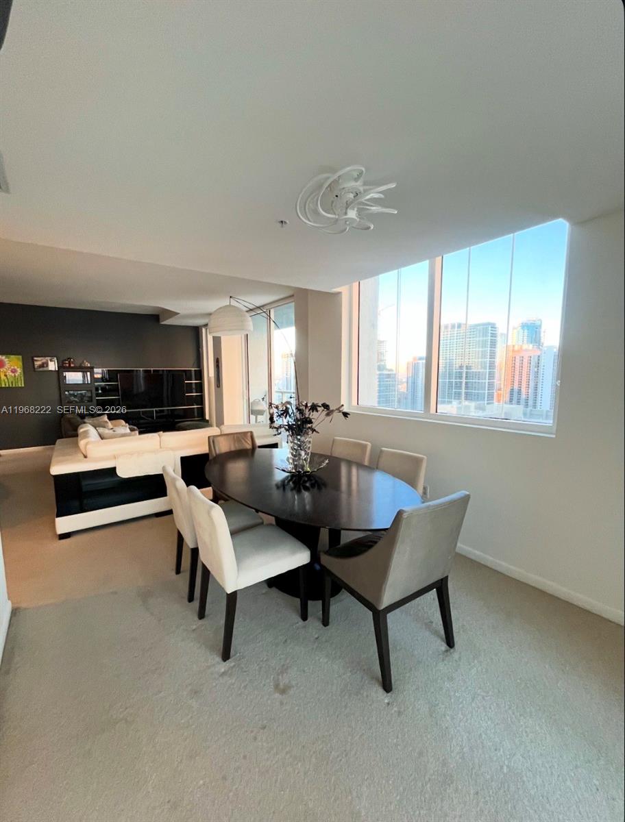 VIZCAYNE SOUTH CONDO - Residential