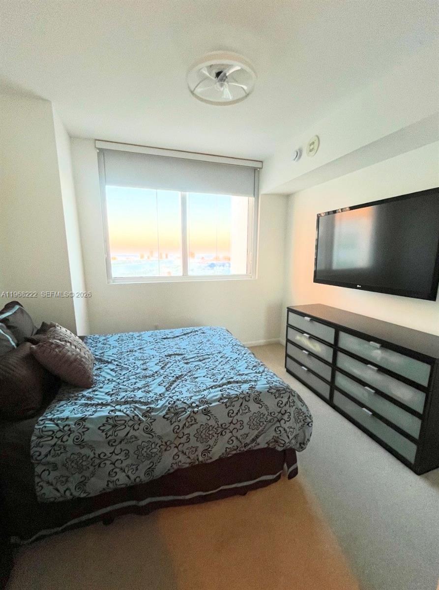 VIZCAYNE SOUTH CONDO - Residential