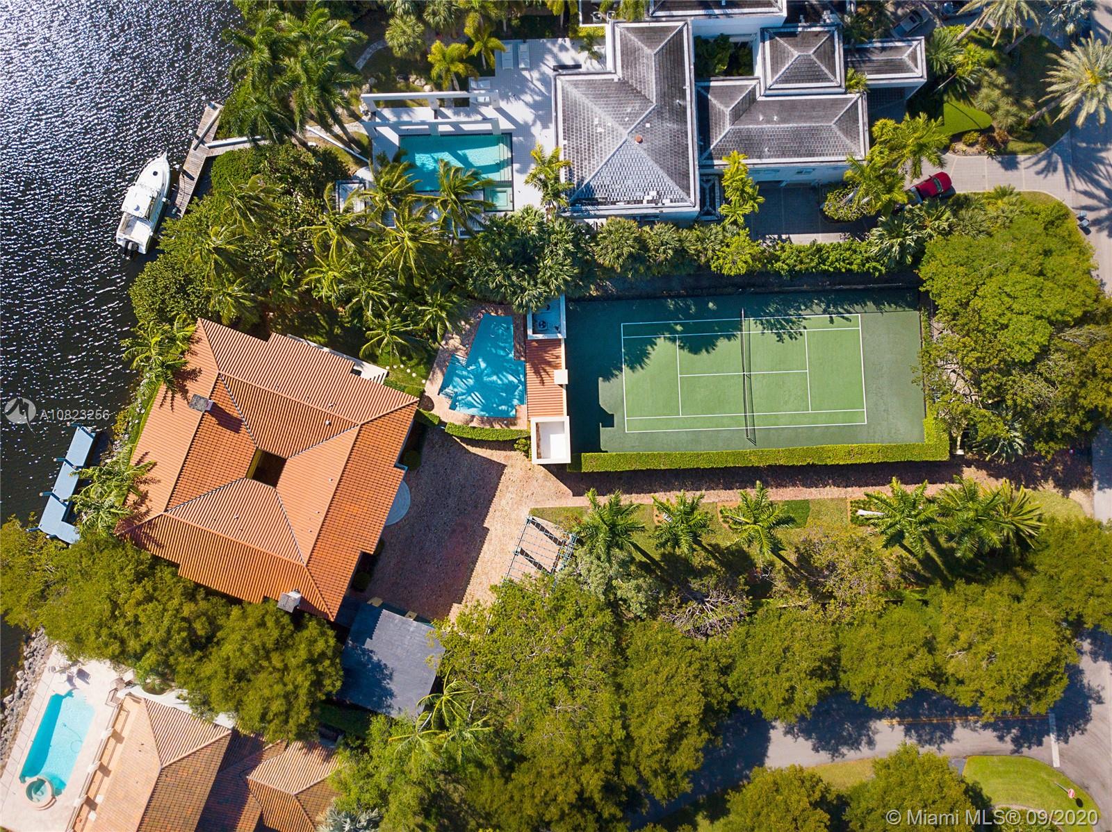 HAMMOCK OAKS HARBOR SEC 3 - Residential