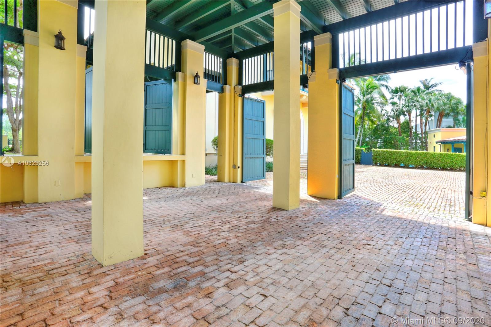HAMMOCK OAKS HARBOR SEC 3 - Residential